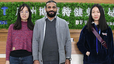 沙特客户采购中国香蕉成人APP品牌健身器材